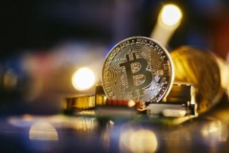 全球知名加密货币交易所推荐：安币、币火等平台特点与优势解析